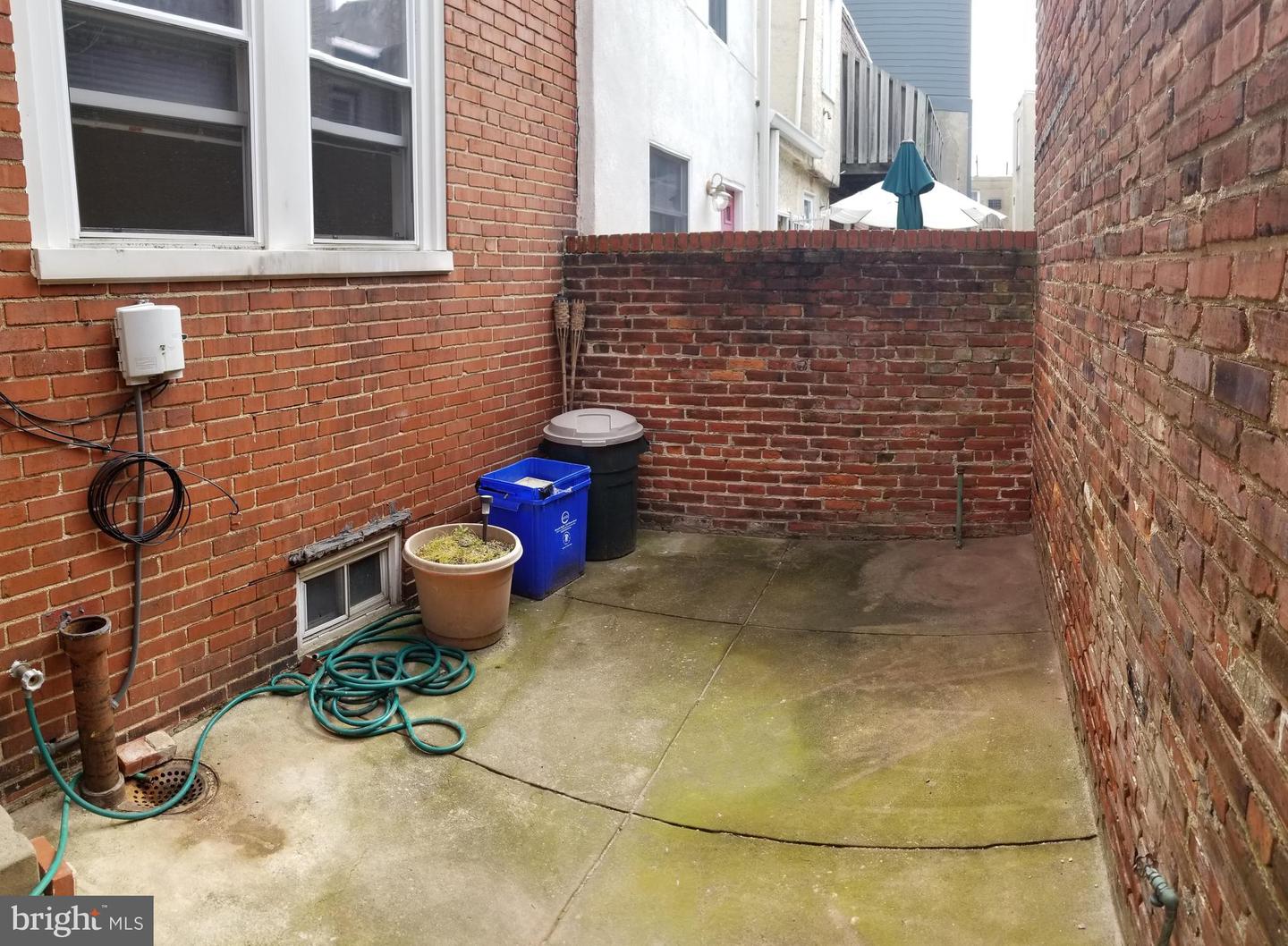 922 Ellsworth St Property Photo 22