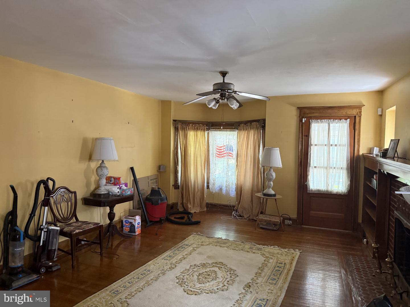 1006 Harrison St Property Photo 2