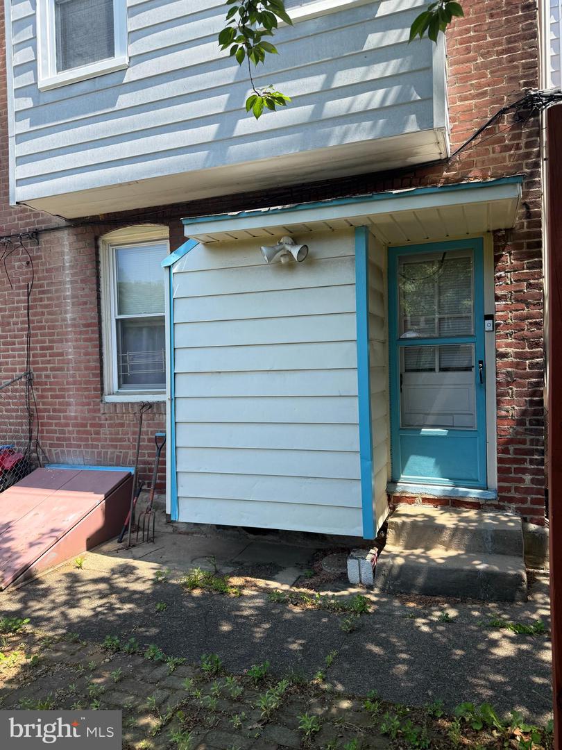 1006 Harrison St Property Photo 5