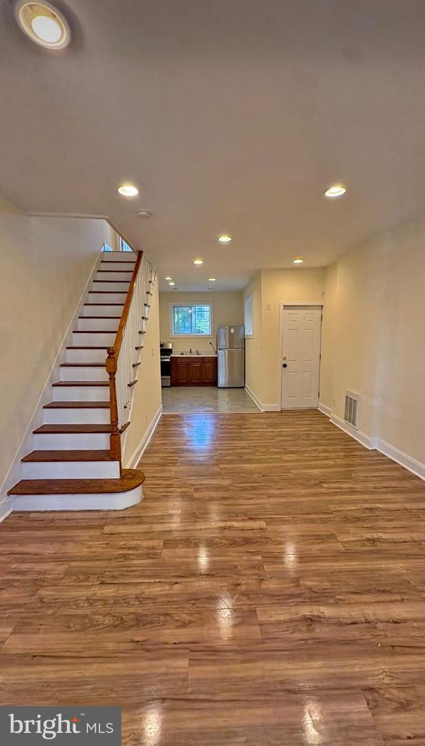 6349 Buist Ave Property Photo 2