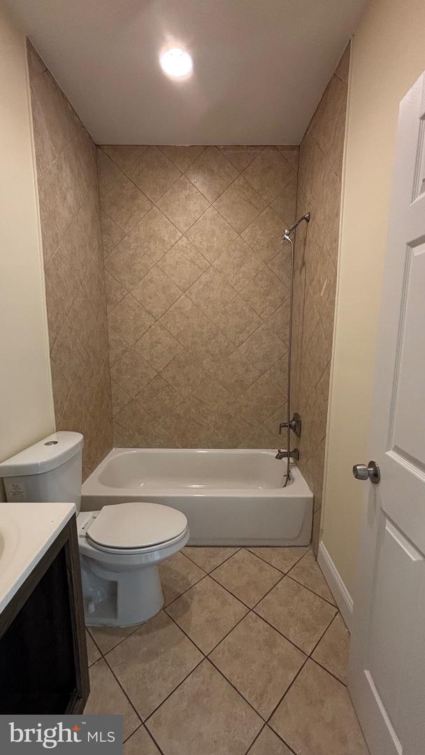 6349 Buist Ave Property Photo 5