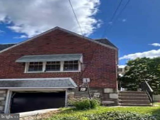 1120 FAUNCE ST Property Photo 1