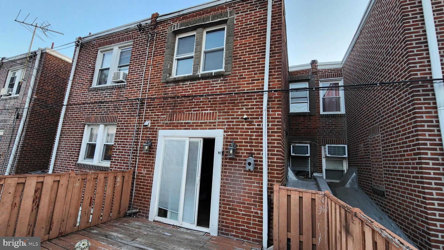 3411 Chippendale Ave Property Photo 5