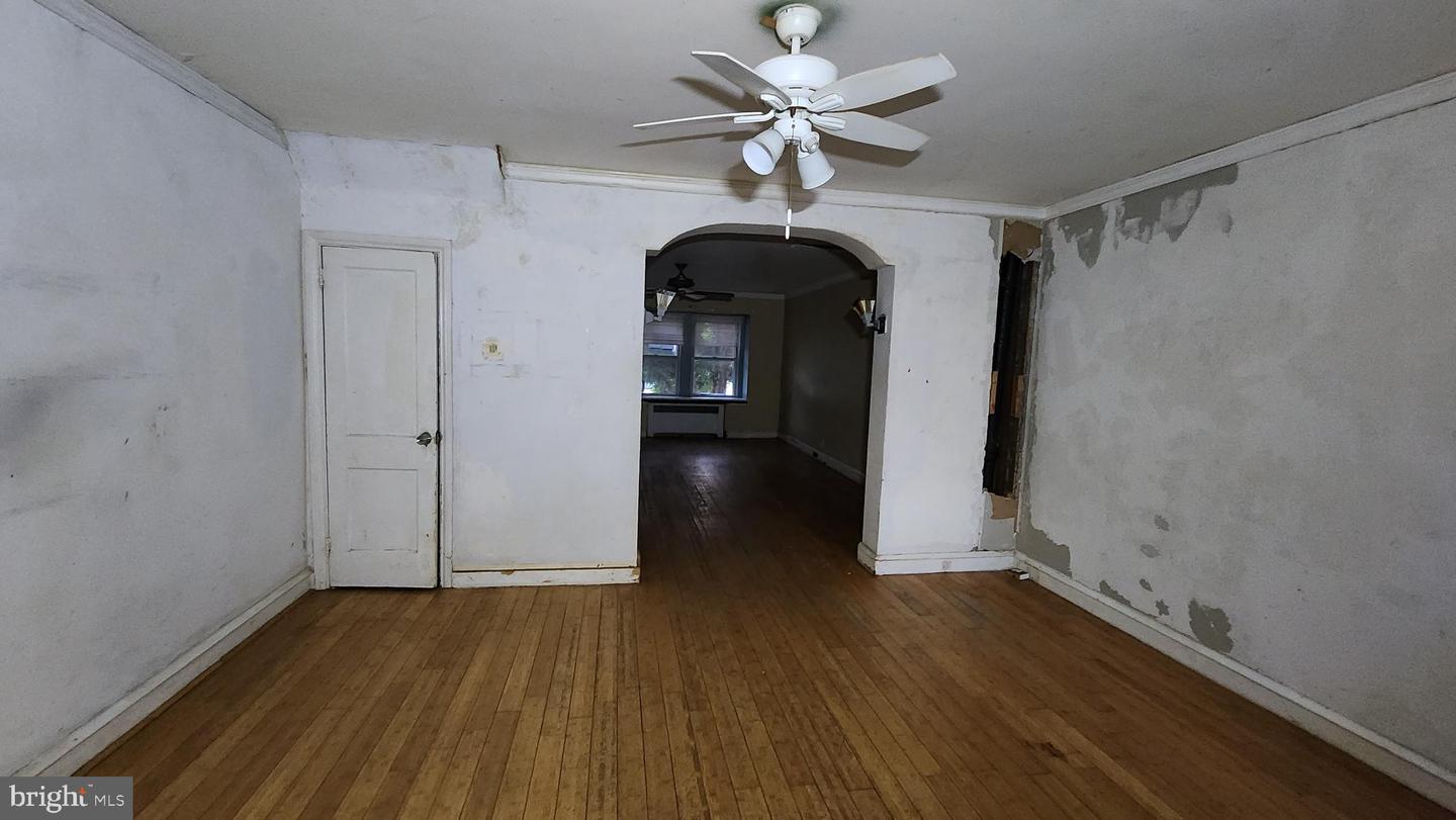 3411 Chippendale Ave Property Photo 9