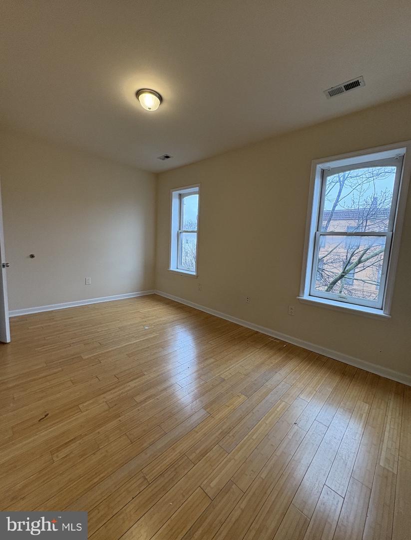 1706 W Diamond St #3 Property Photo 15