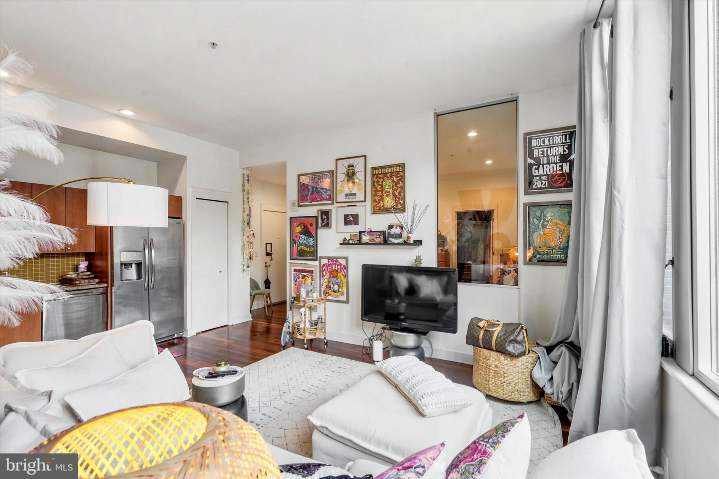 1101 Locust St #6k Property Photo 6