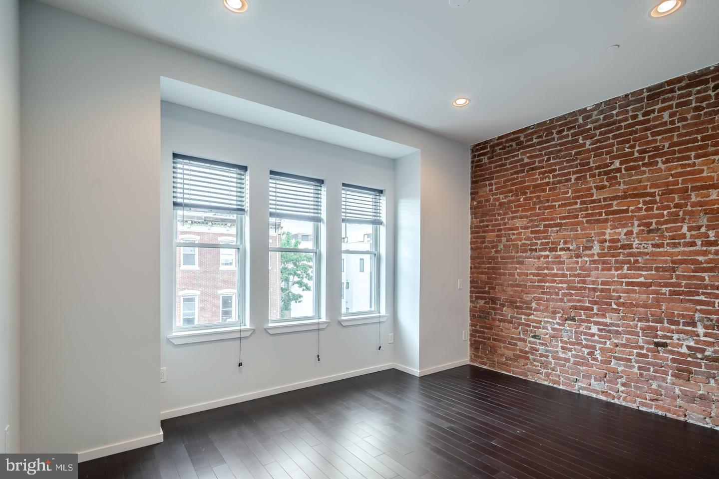 927 N 2nd St #unit 3 Property Photo 11