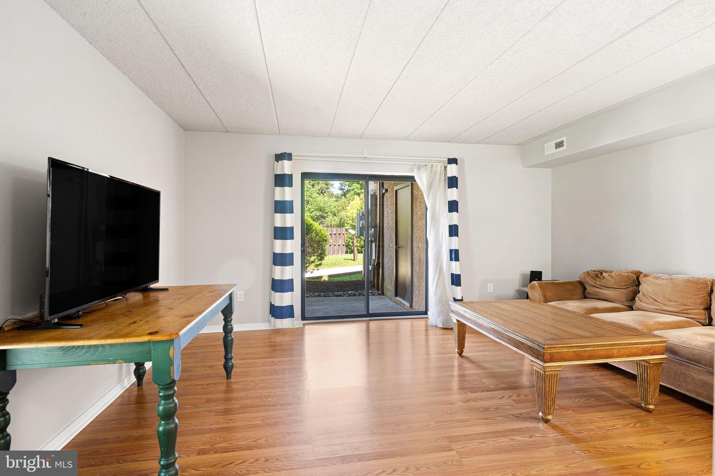 401 Shawmont Ave #b Property Photo 3