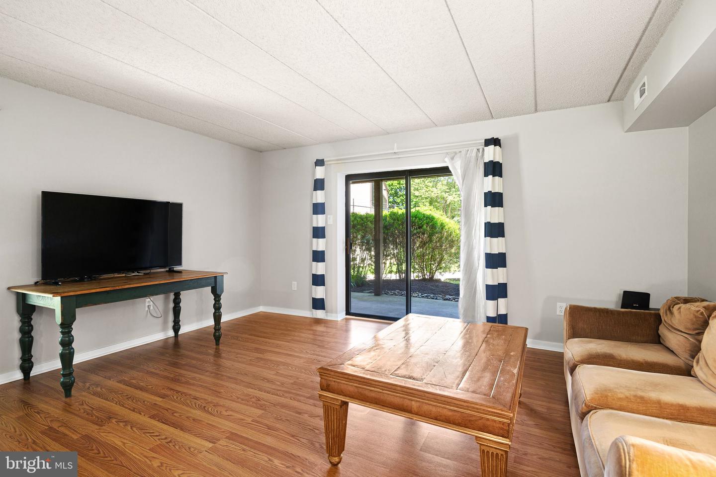 401 Shawmont Ave #b Property Photo 4