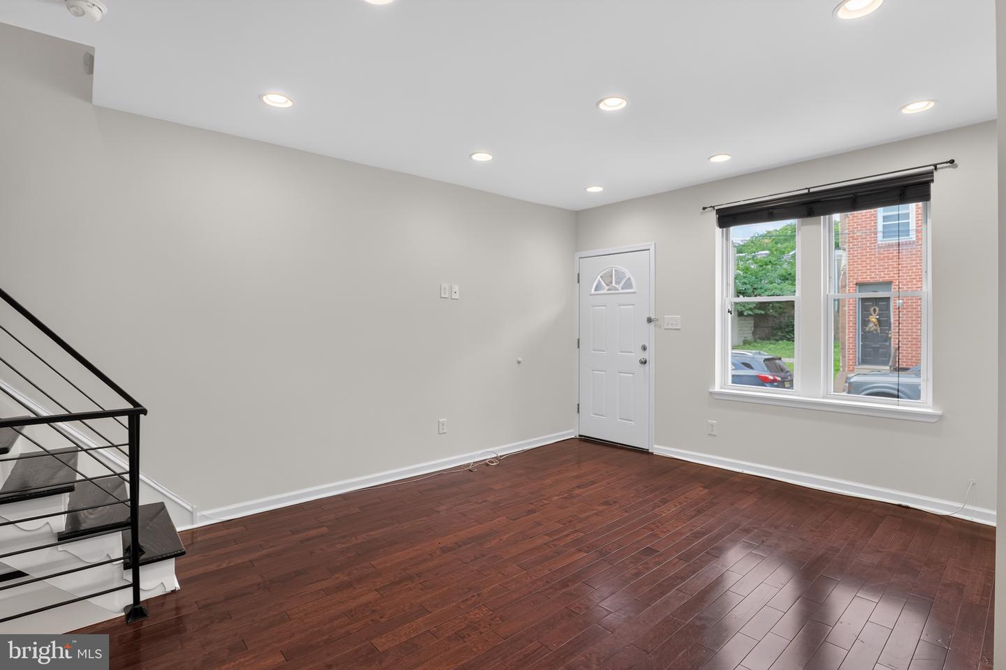 2632 Wilder St Property Photo 5