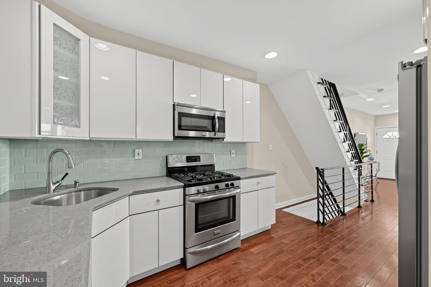 2632 Wilder St Property Photo 12