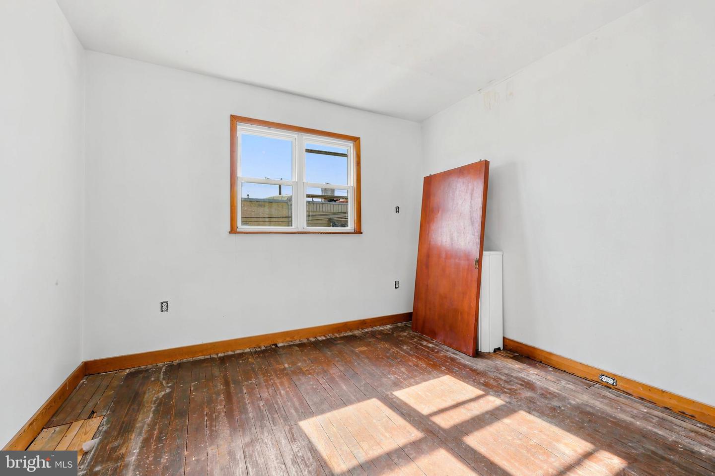 2127 S 16th St Property Photo 15