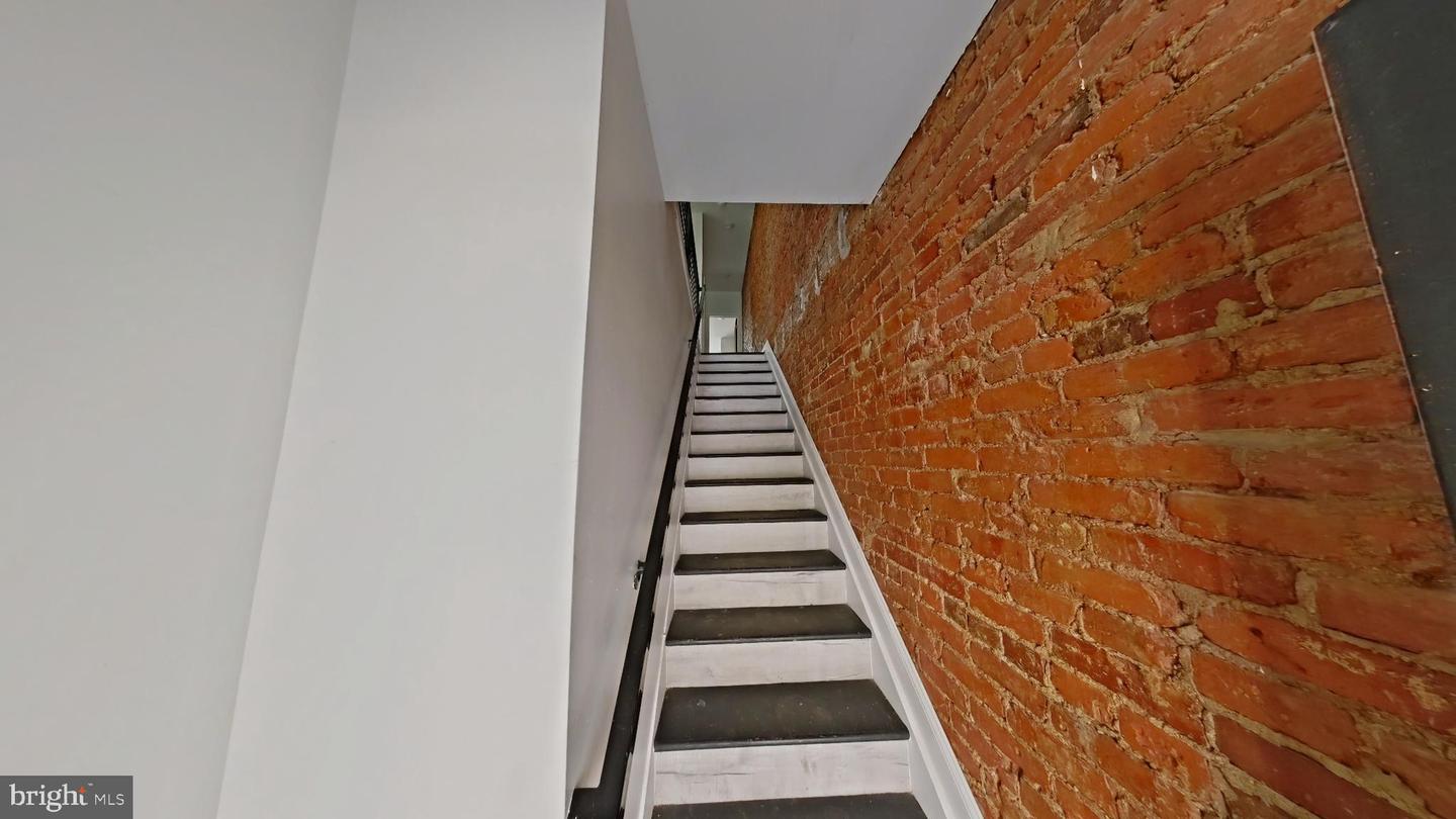 3510 N Mascher St #2 Property Photo 2