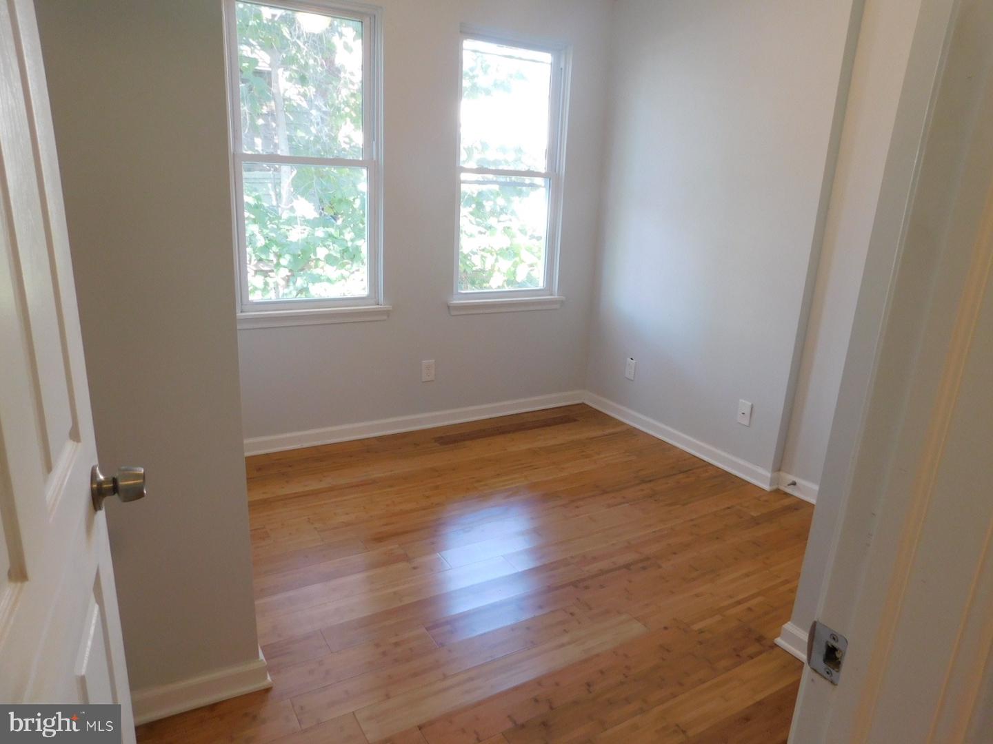 3114 N Carlisle St Property Photo 4