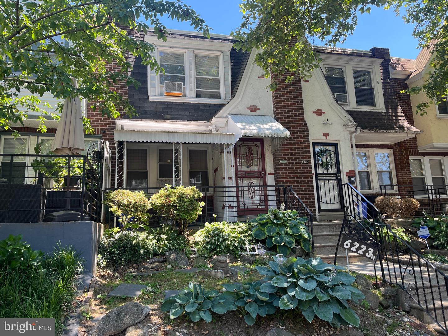 6223 N Hancock St Property Photo 3