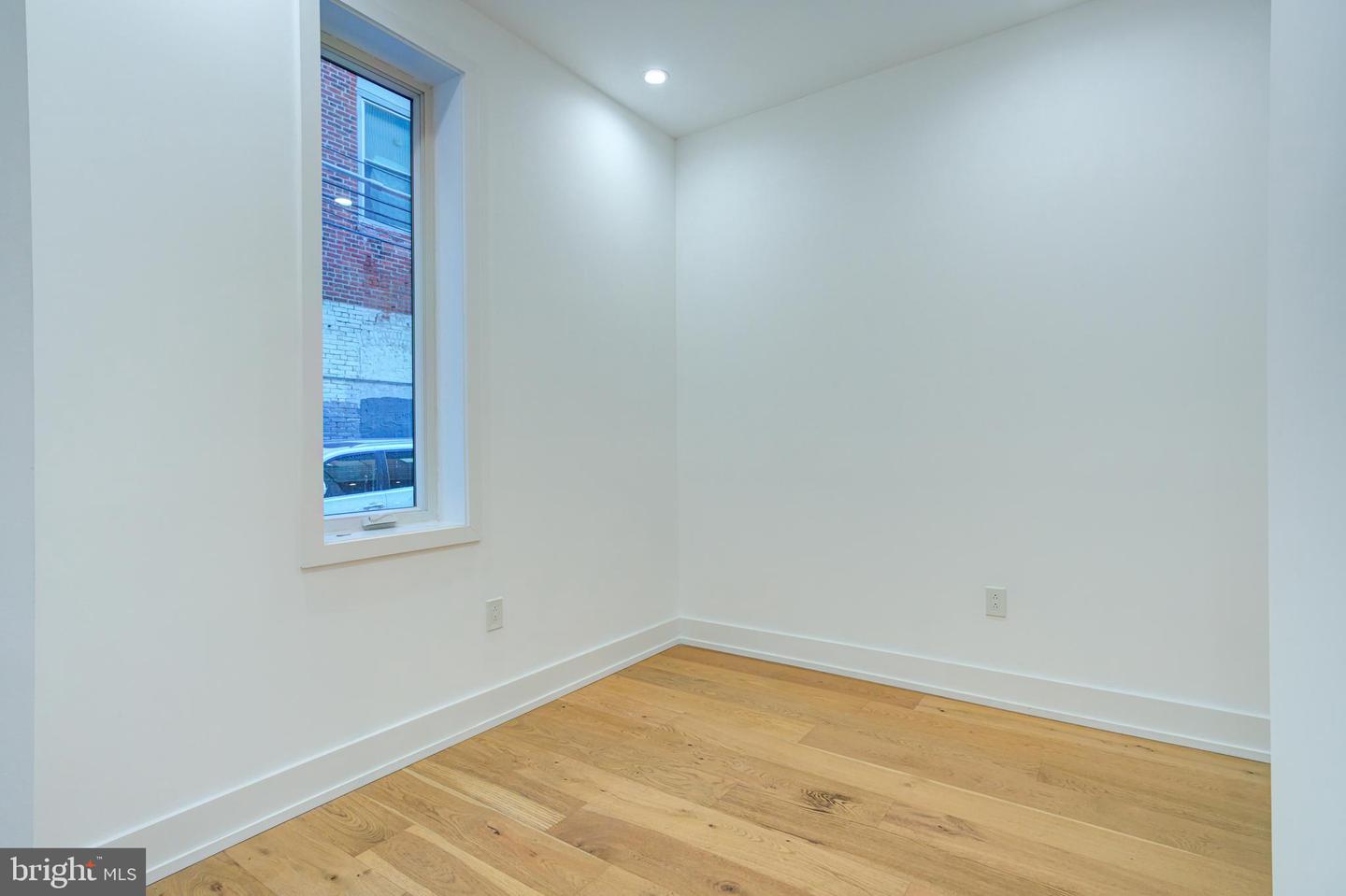 1746 N Hope St Property Photo 7