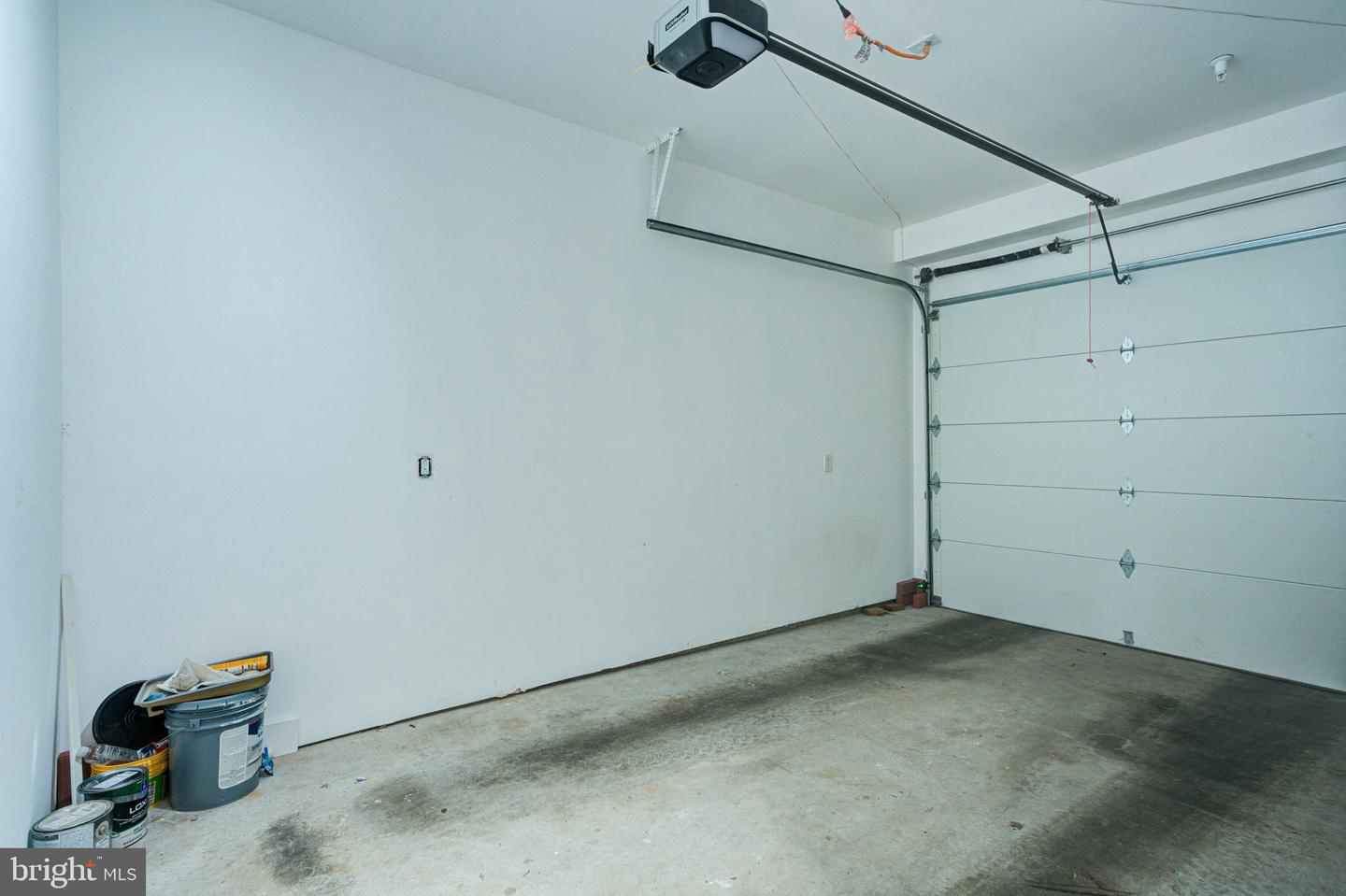 1746 N Hope St Property Photo 9