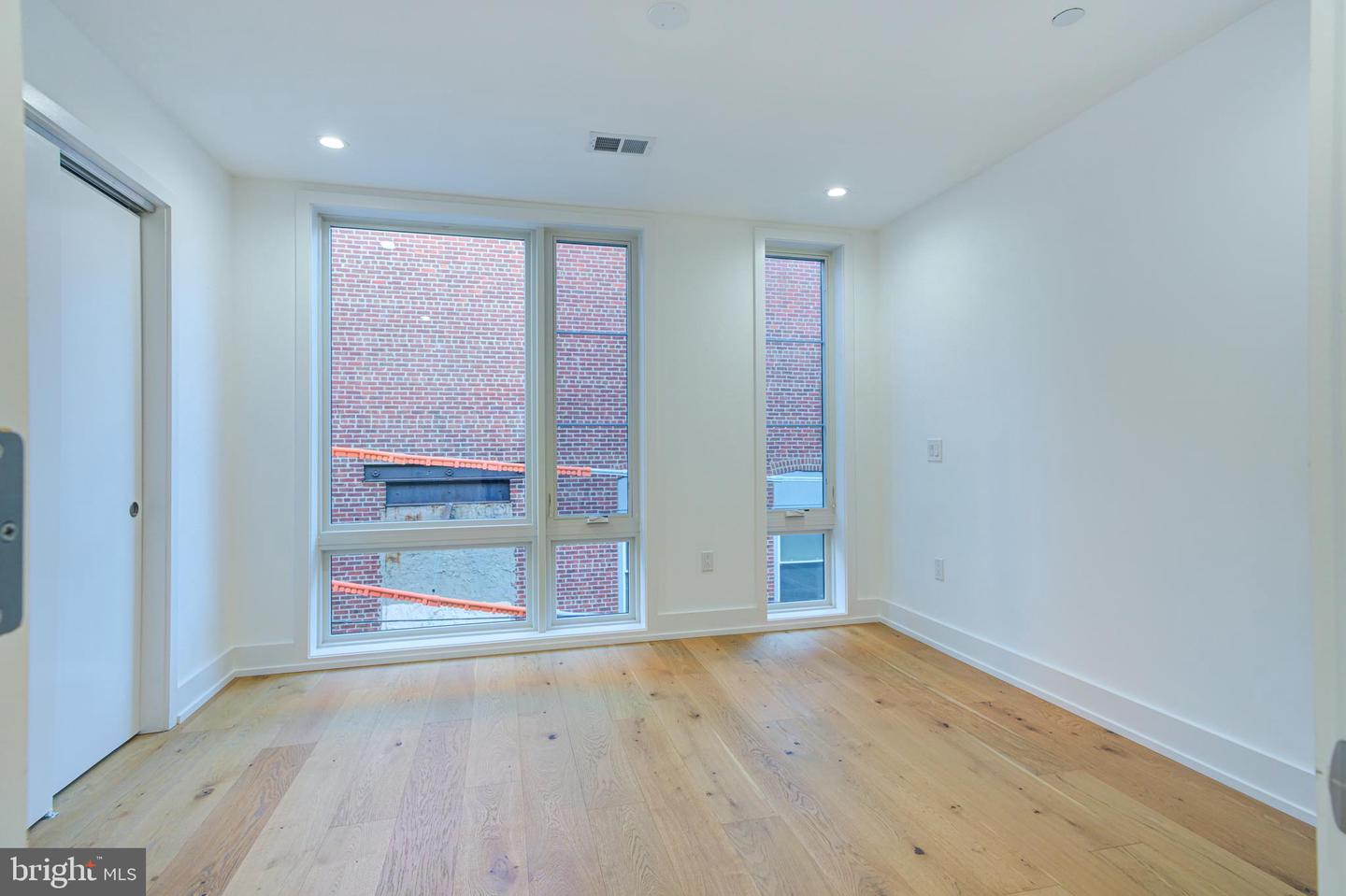 1746 N Hope St Property Photo 19