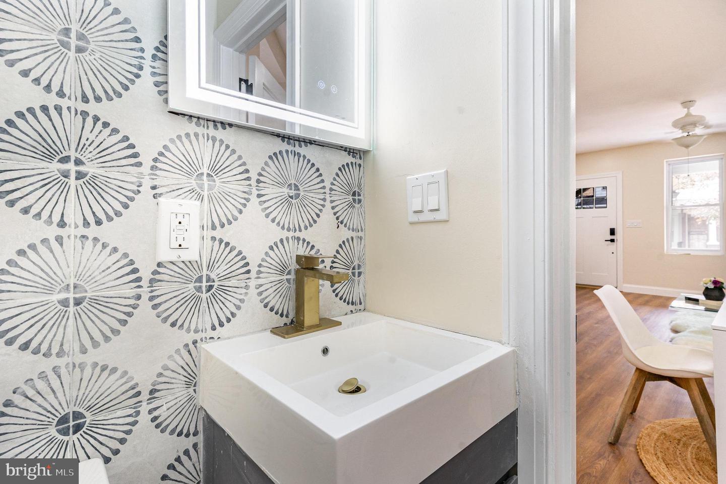 5637 Rodman St Property Photo 12