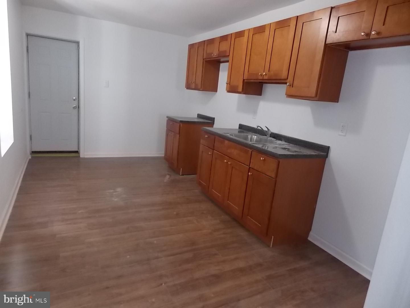 3832 Aspen St Property Photo 2