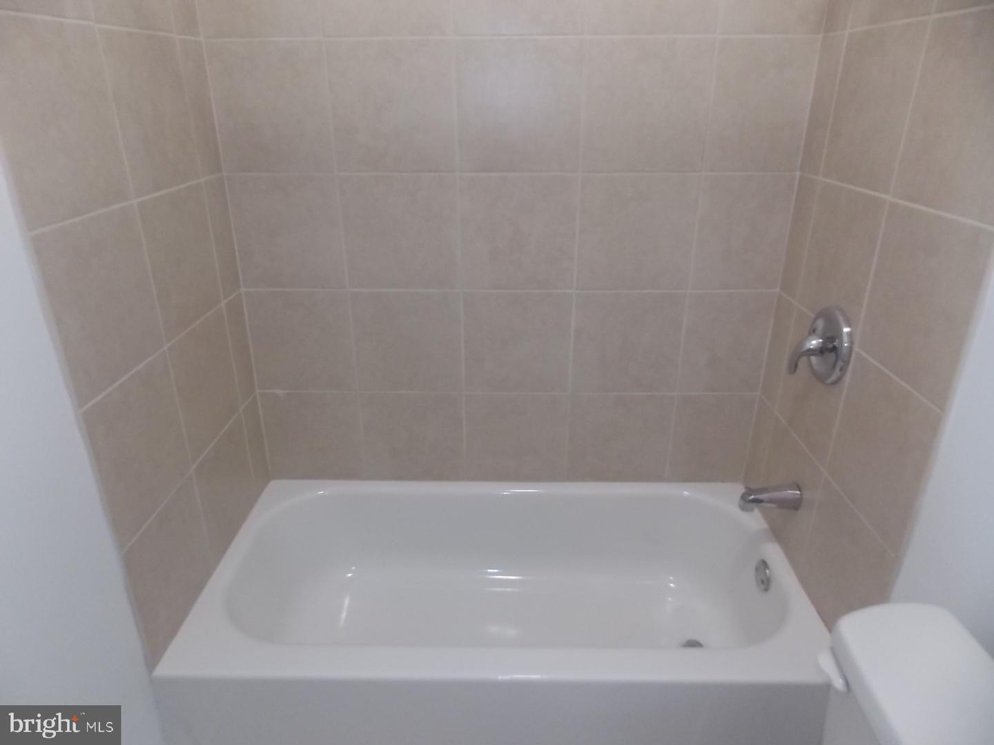 3832 Aspen St Property Photo 8
