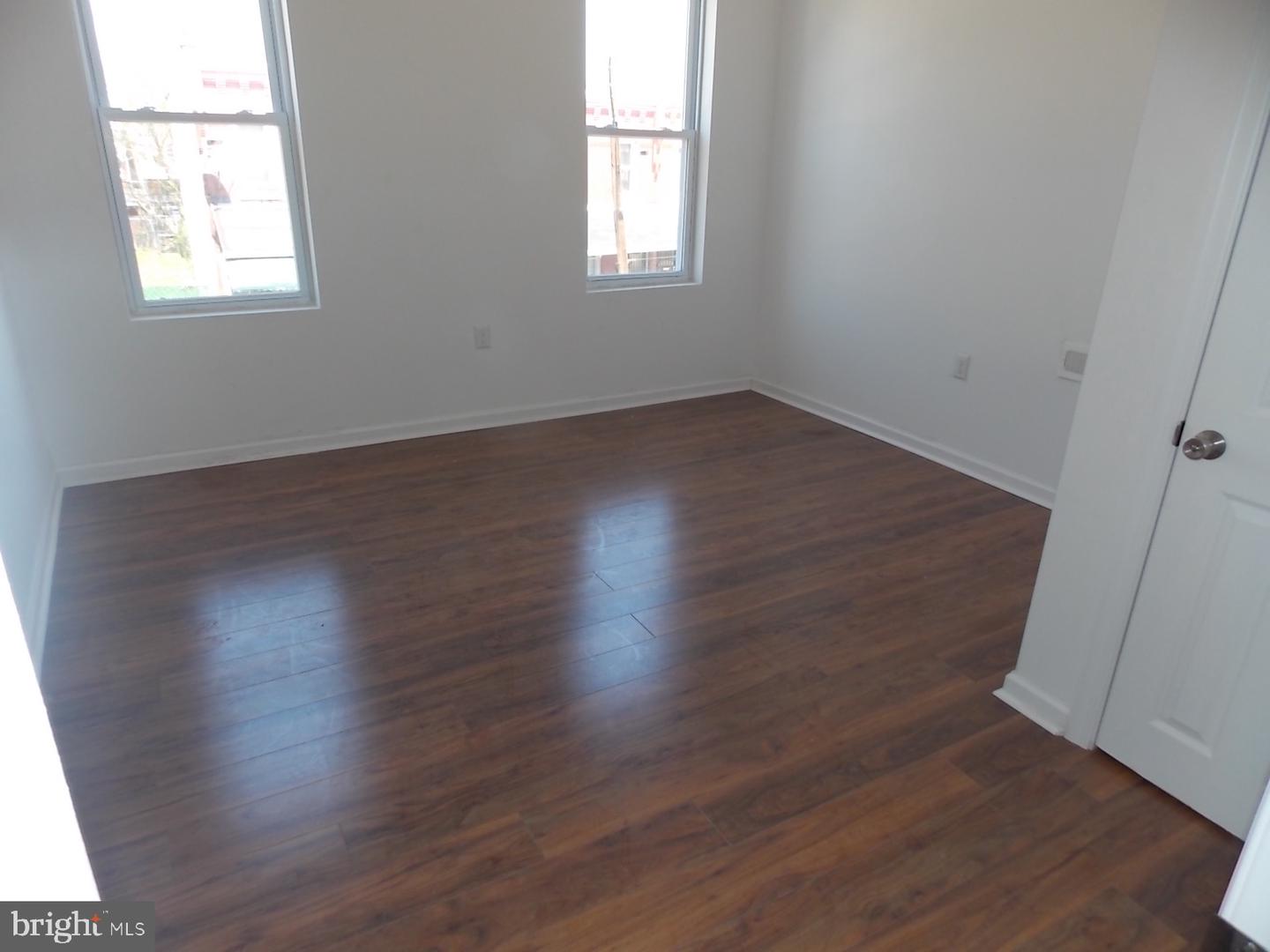 3832 Aspen St Property Photo 10
