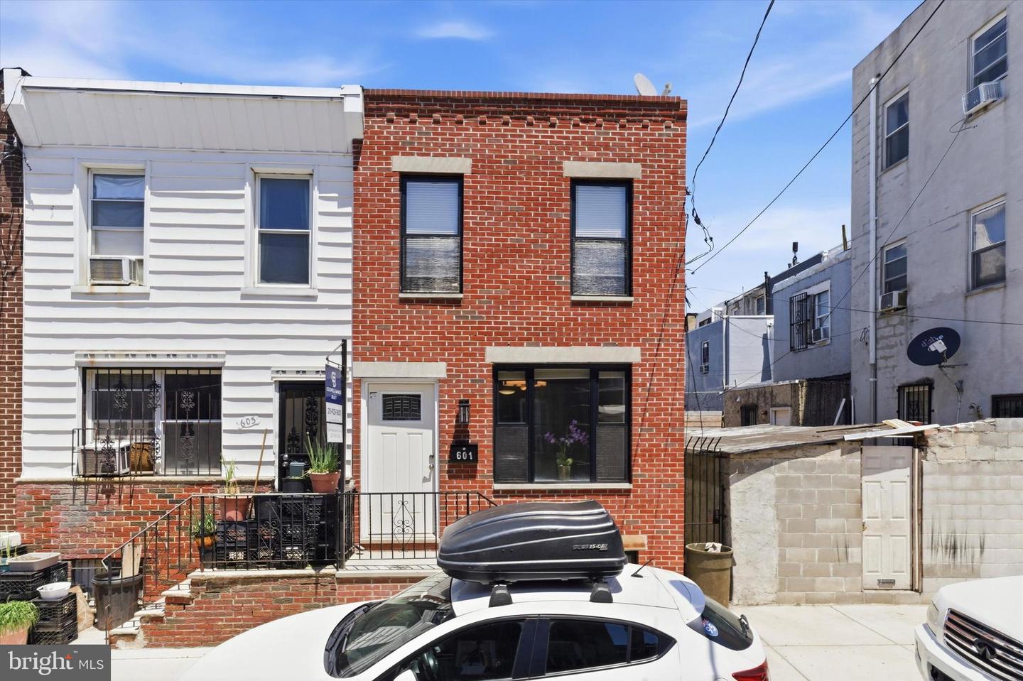 601 Watkins St Property Photo 1