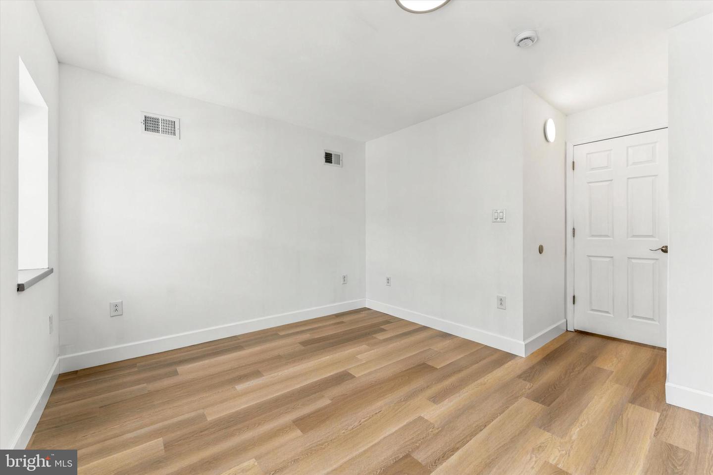 601 Watkins St Property Photo 15