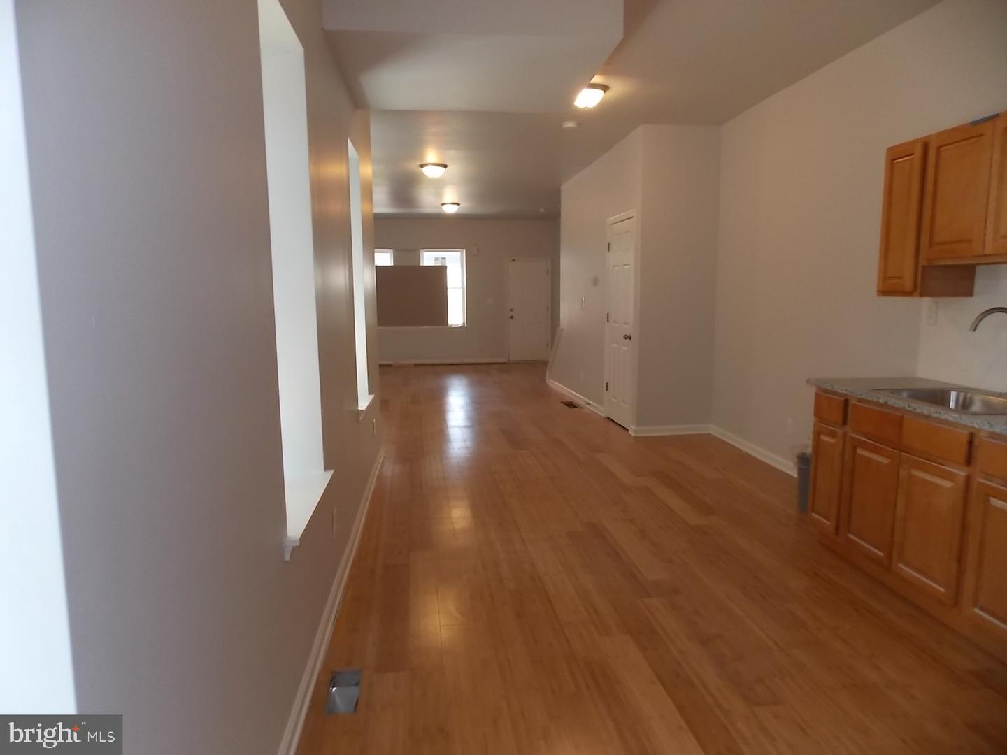 3842 Brown St Property Photo 5