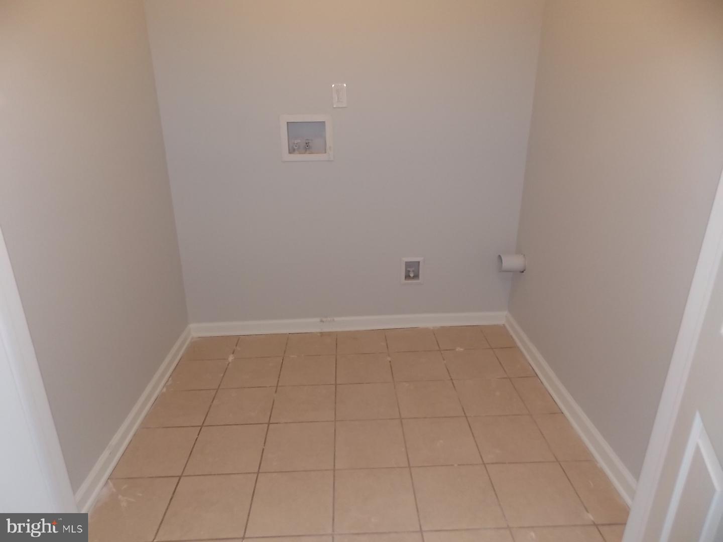 3842 Brown St Property Photo 6