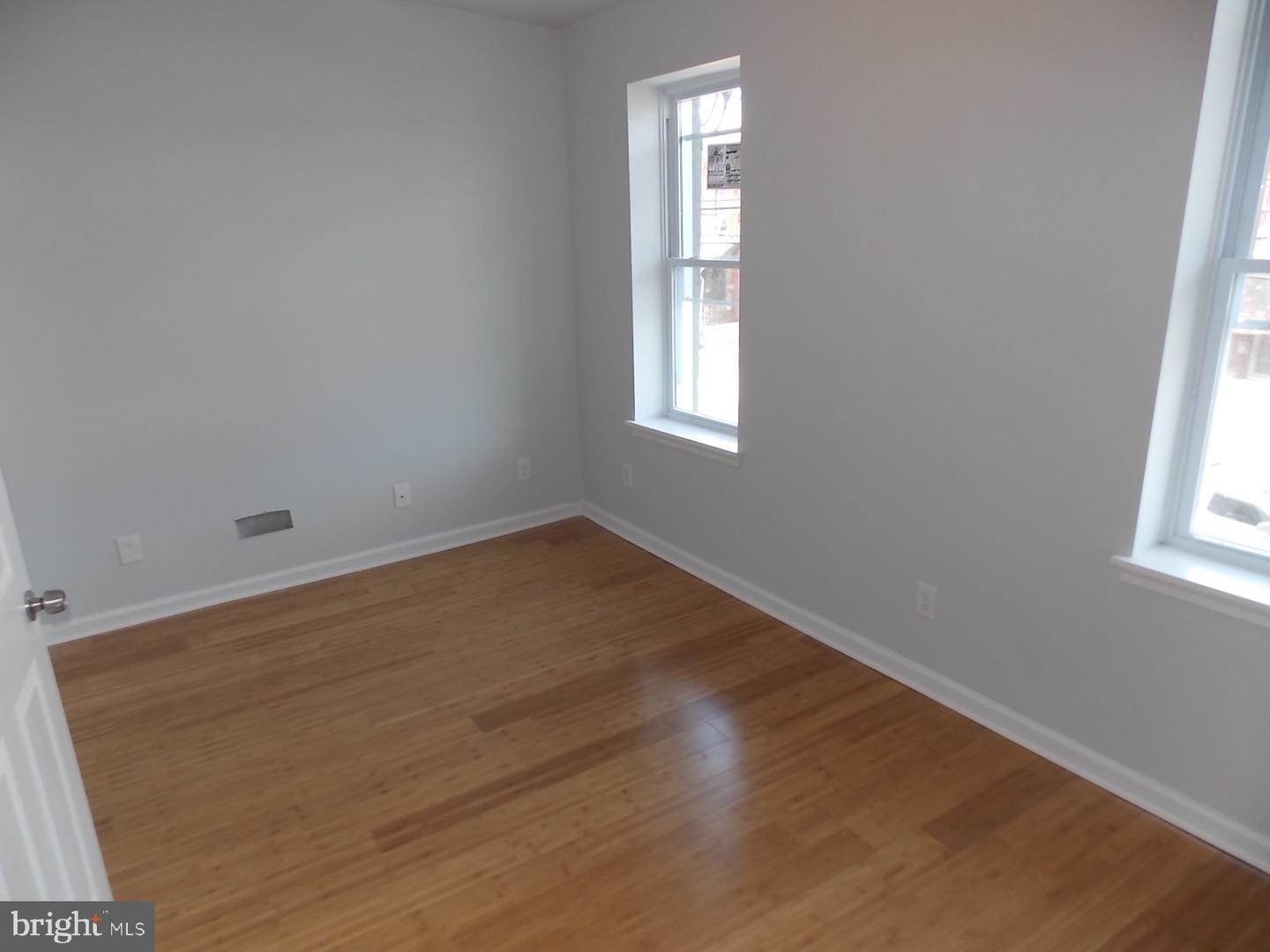 3842 Brown St Property Photo 12