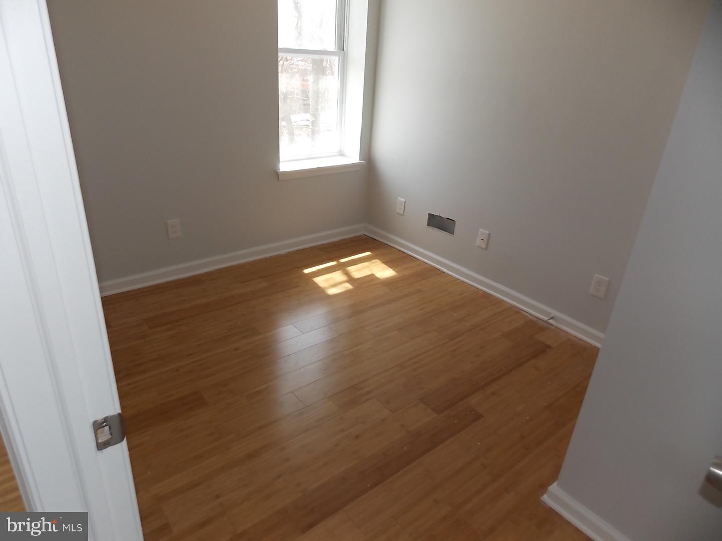 3842 Brown St Property Photo 14