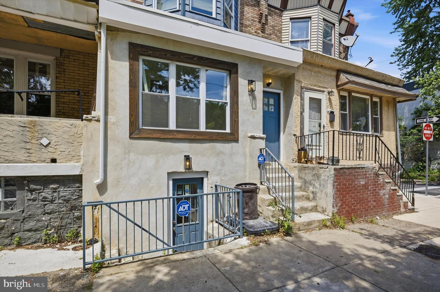 6419 Race St #b Property Photo 2