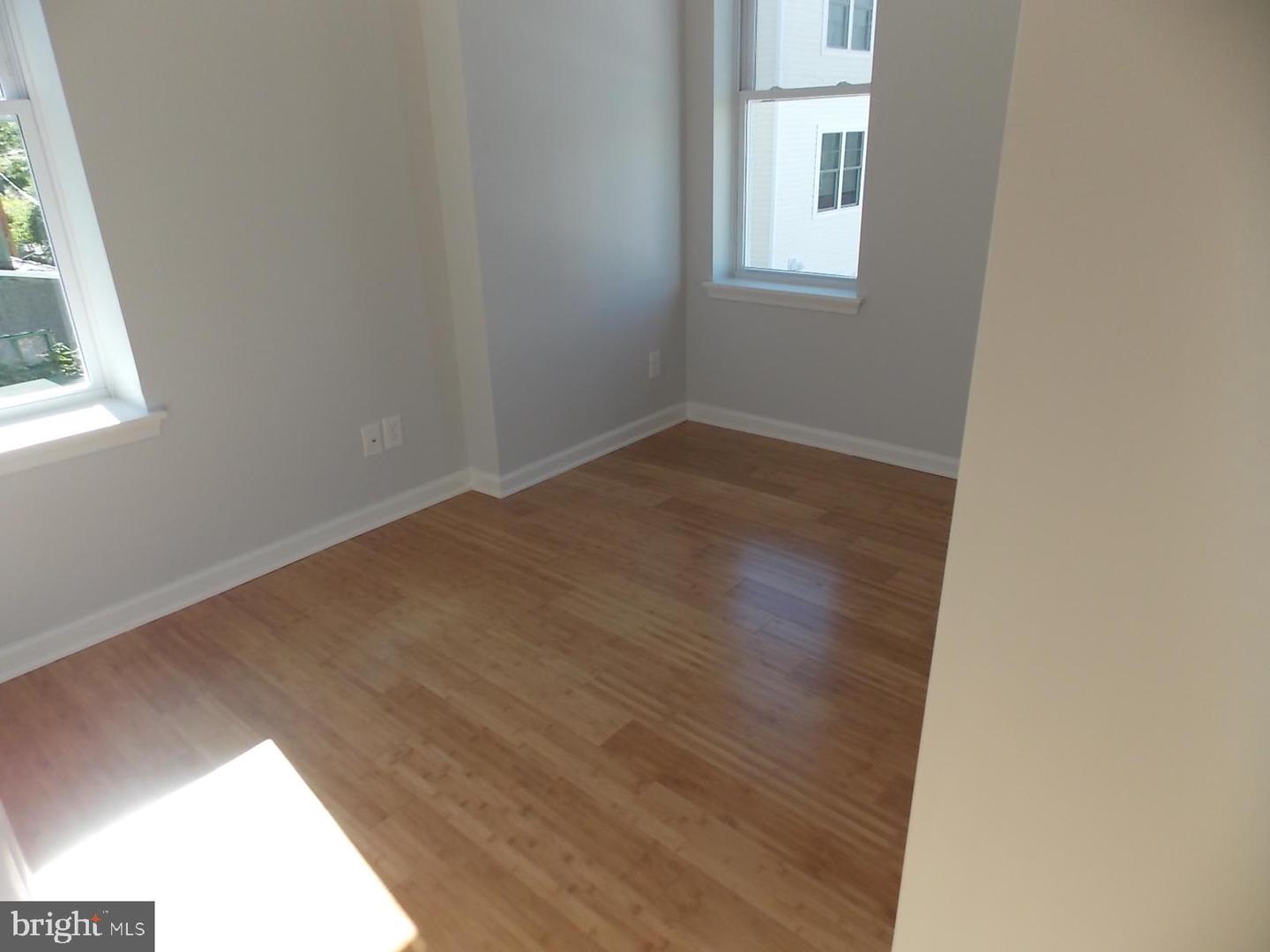 3952 Aspen St Property Photo 6