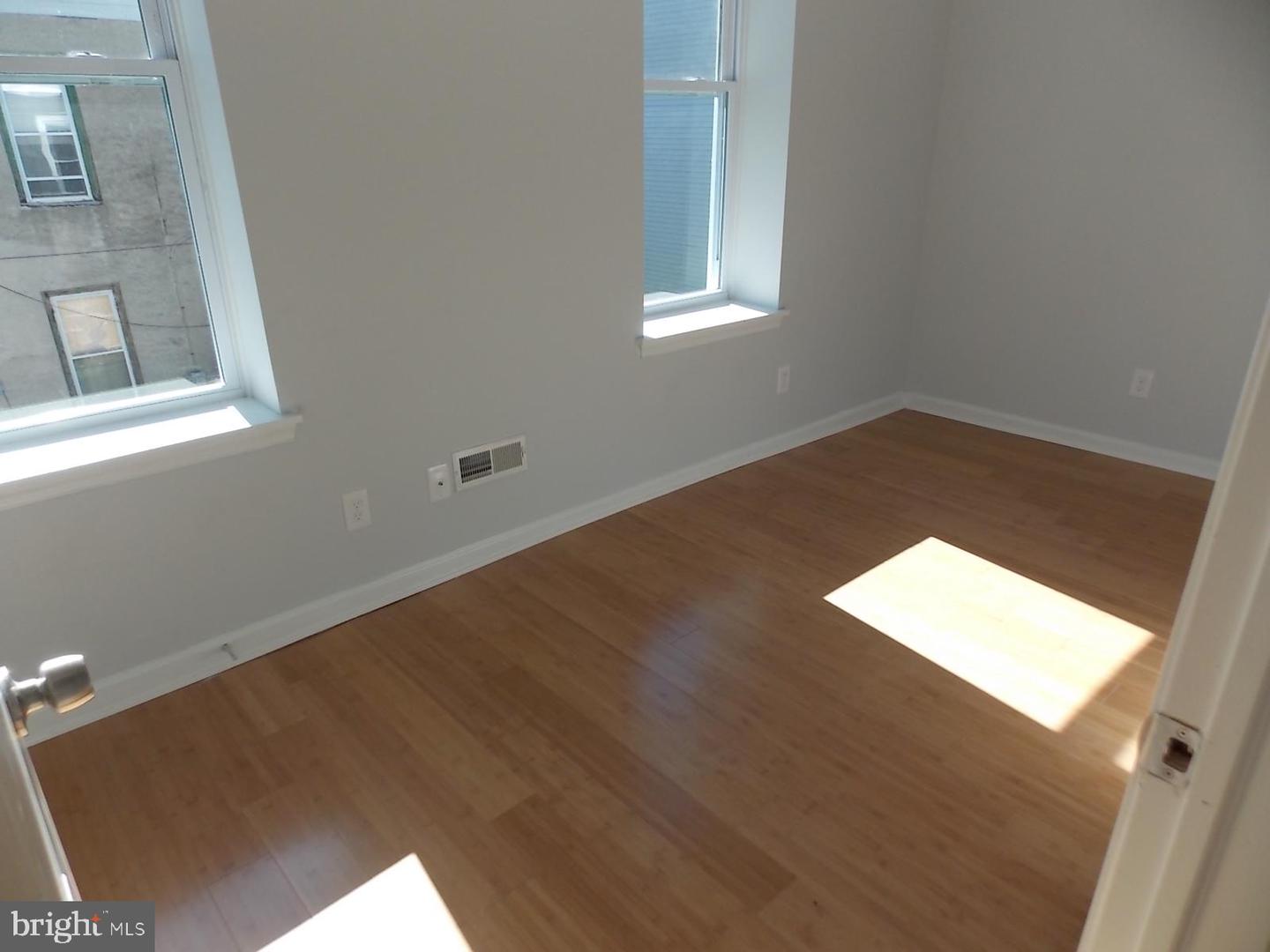 3952 Aspen St Property Photo 7
