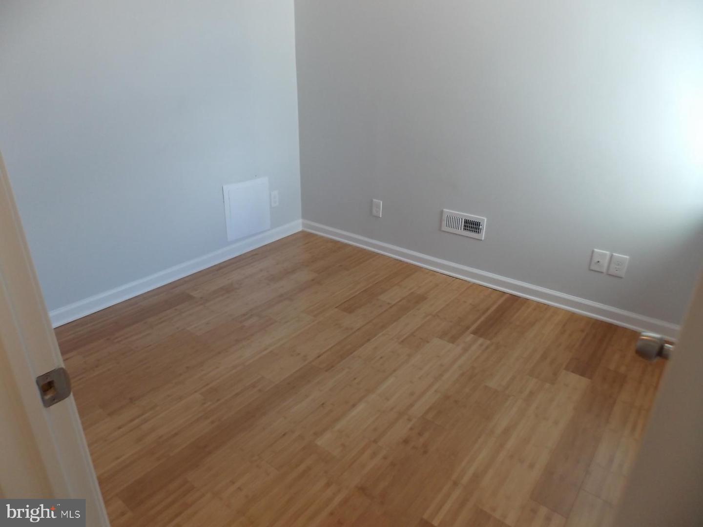 3952 Aspen St Property Photo 8