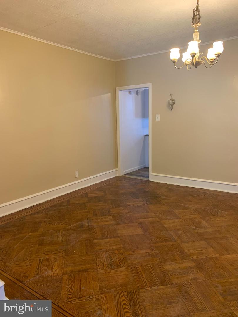 5342 E Roosevelt Blvd Property Photo 6