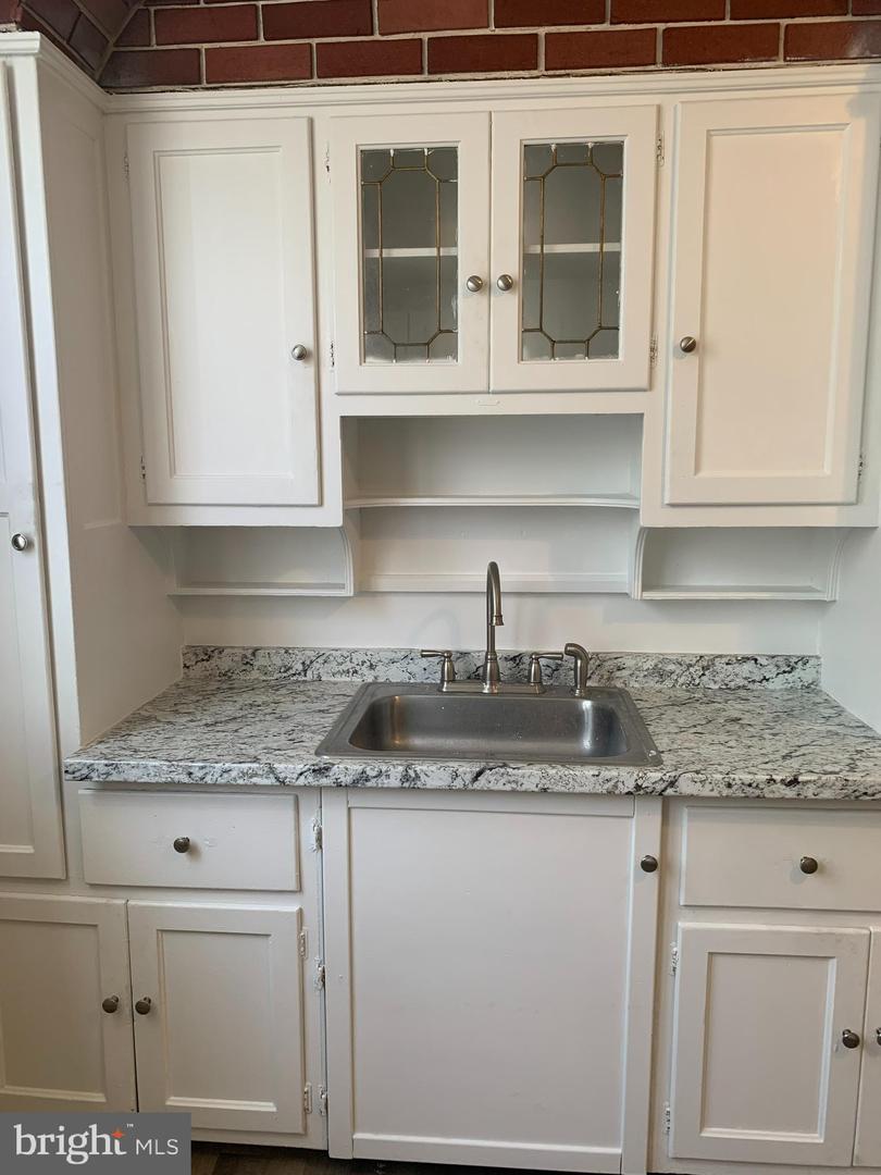 5342 E Roosevelt Blvd Property Photo 12