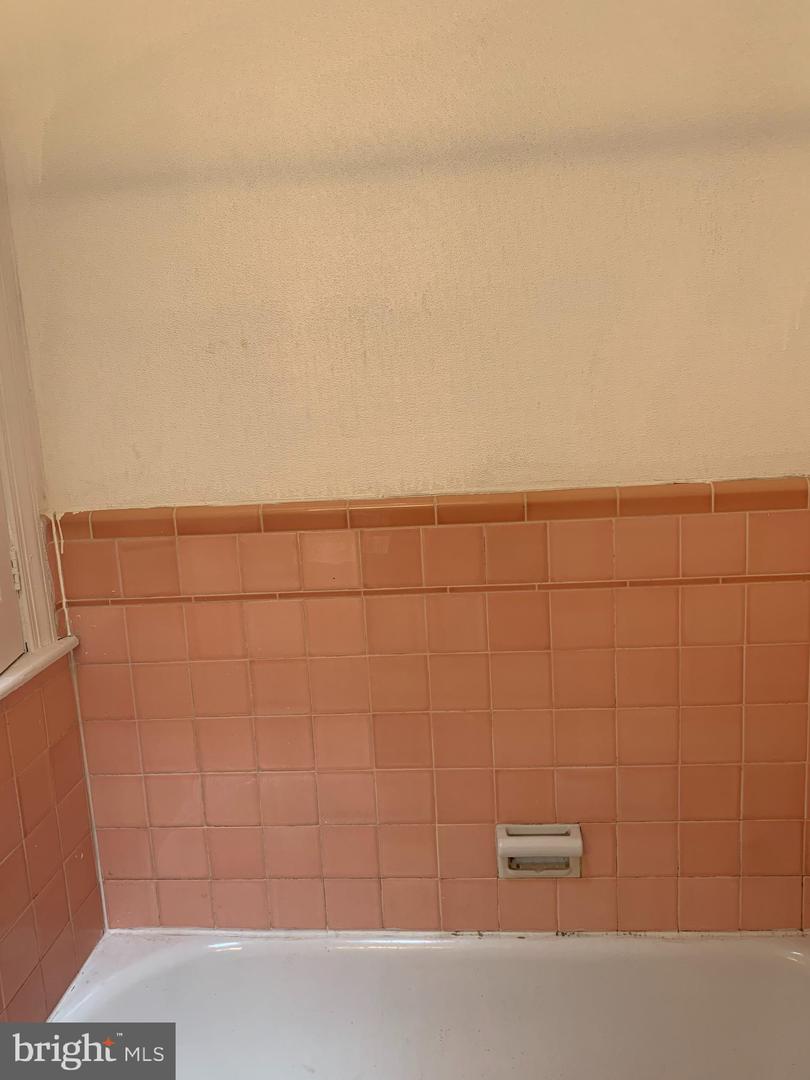 5342 E Roosevelt Blvd Property Photo 16