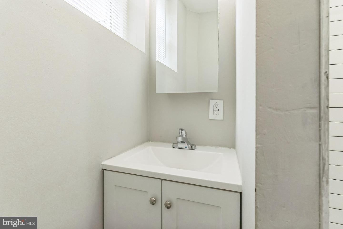 3533 Joyce St Property Photo 13