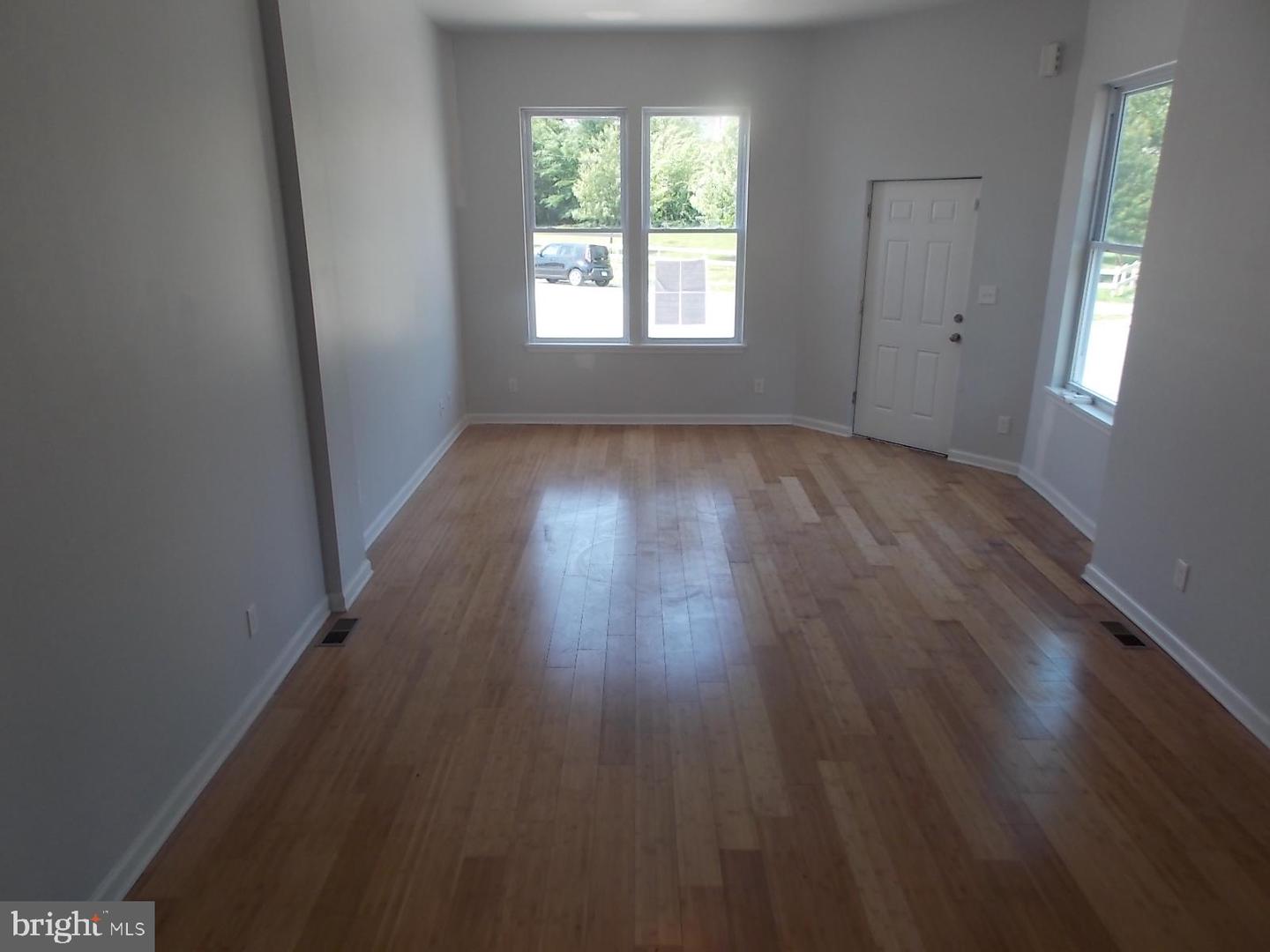 4200 W Thompson St Property Photo 5