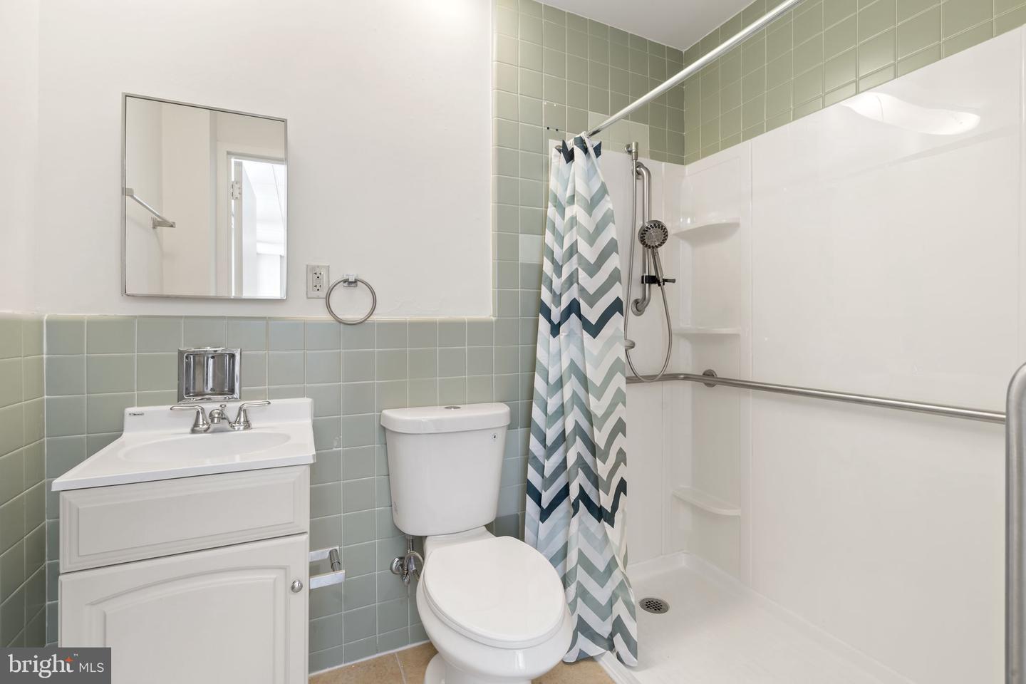 7040 Oxford Ave #217 Property Photo 23