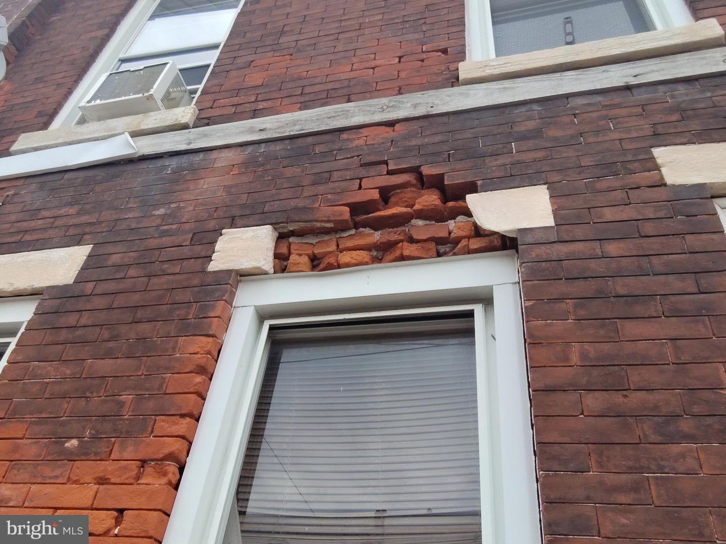 1237 S Bucknell St Property Photo 5
