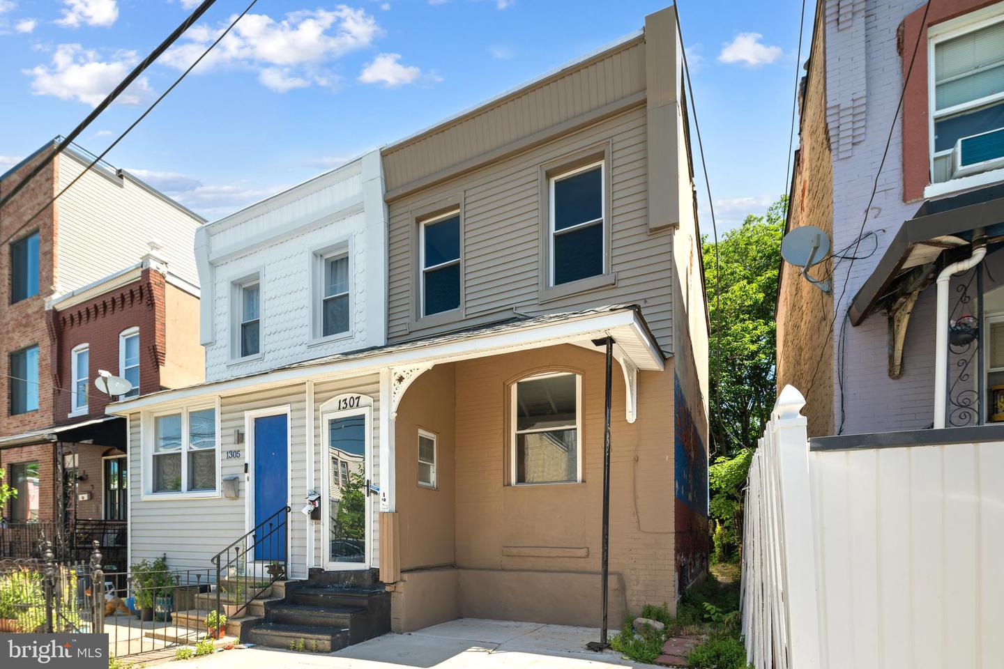 1307 S Hanson St Property Photo 1