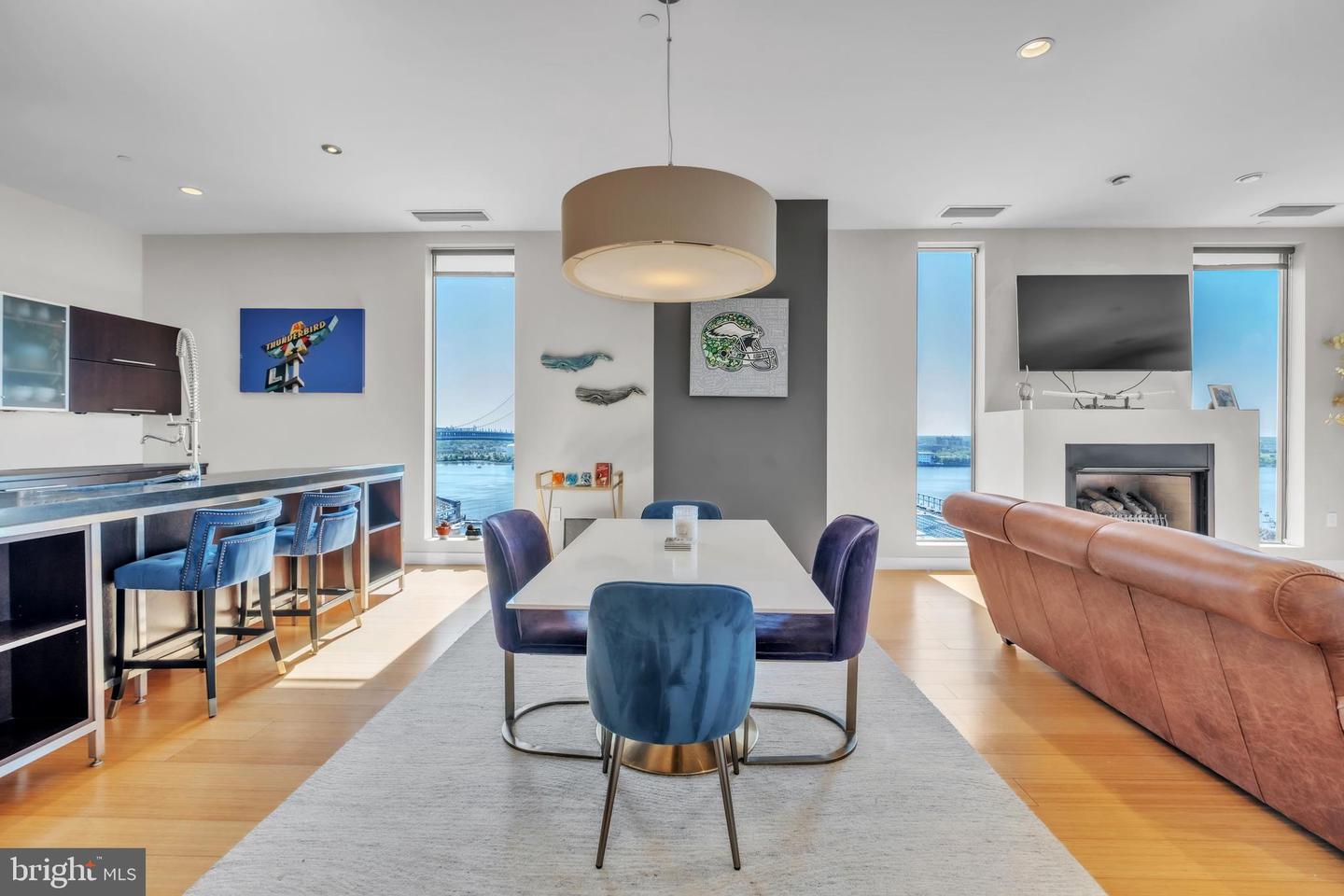 108 Arch St #ph1 Property Photo 1