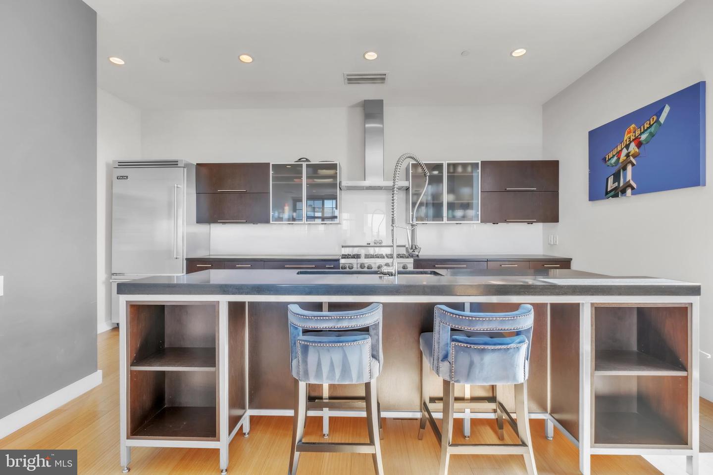 108 Arch St #ph1 Property Photo 15