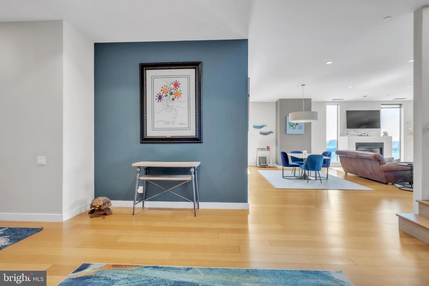 108 Arch St #ph1 Property Photo 18