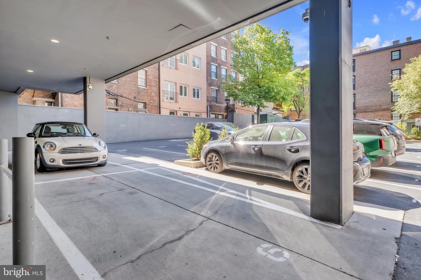 108 Arch St #ph1 Property Photo 54