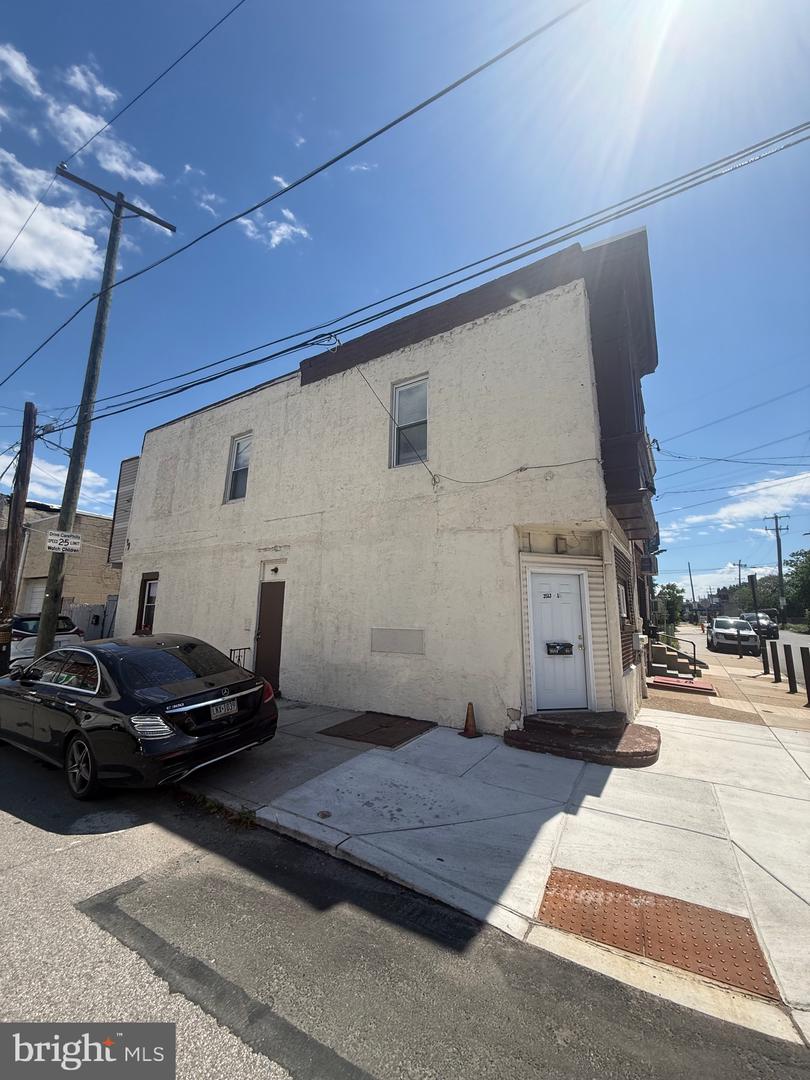 3513 Wharton St Property Photo 2