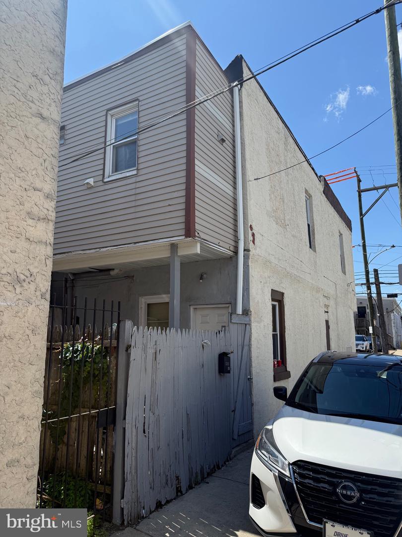 3513 Wharton St Property Photo 6